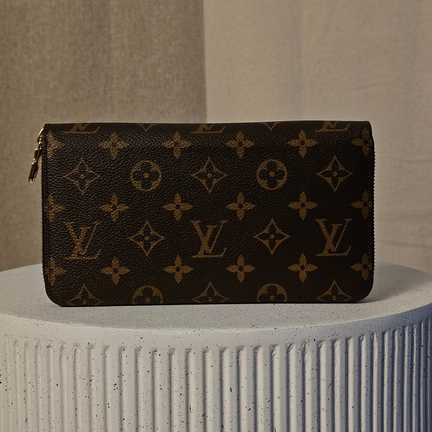 Louis Vuitton Zippy Organizer