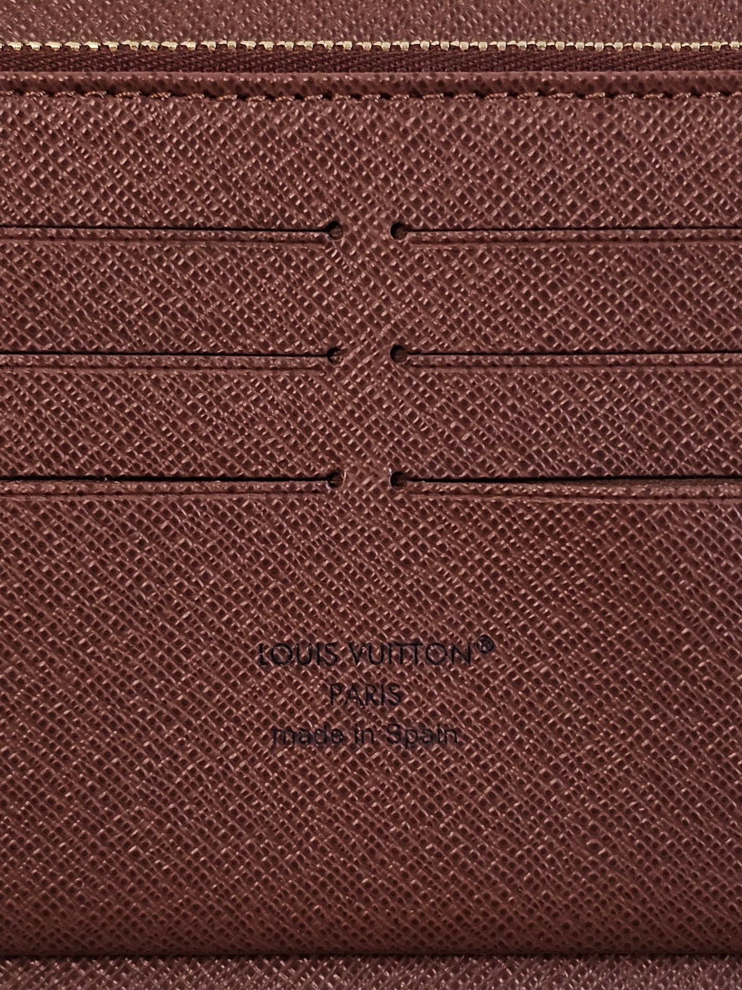 Louis Vuitton Zippy Organizer