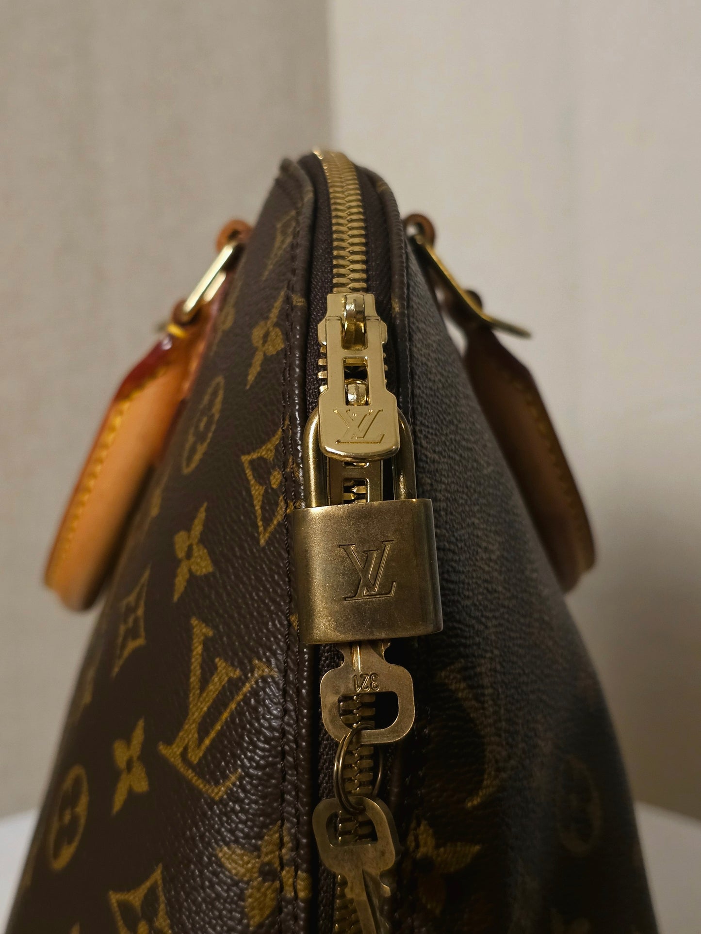 Louis Vuitton Alma PM Monogram