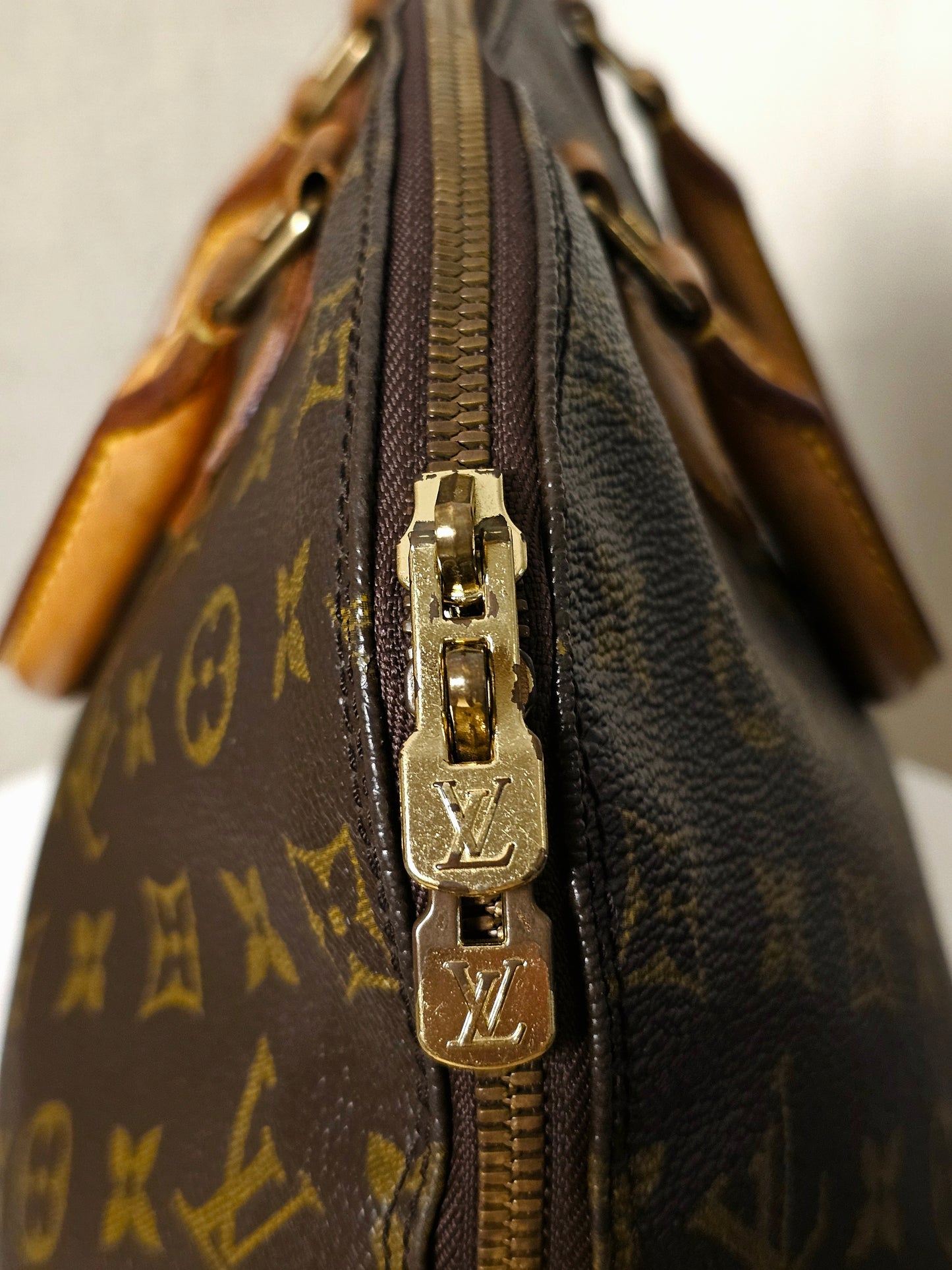 Louis Vuitton Alma PM Monogram